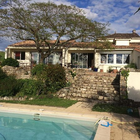 Les 4 Elements St Emilion Bed and Breakfast Branne  Buitenkant foto