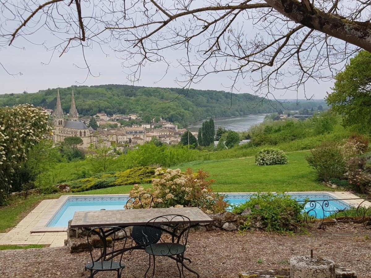 Les 4 Elements St Emilion Bed and Breakfast Branne  Buitenkant foto