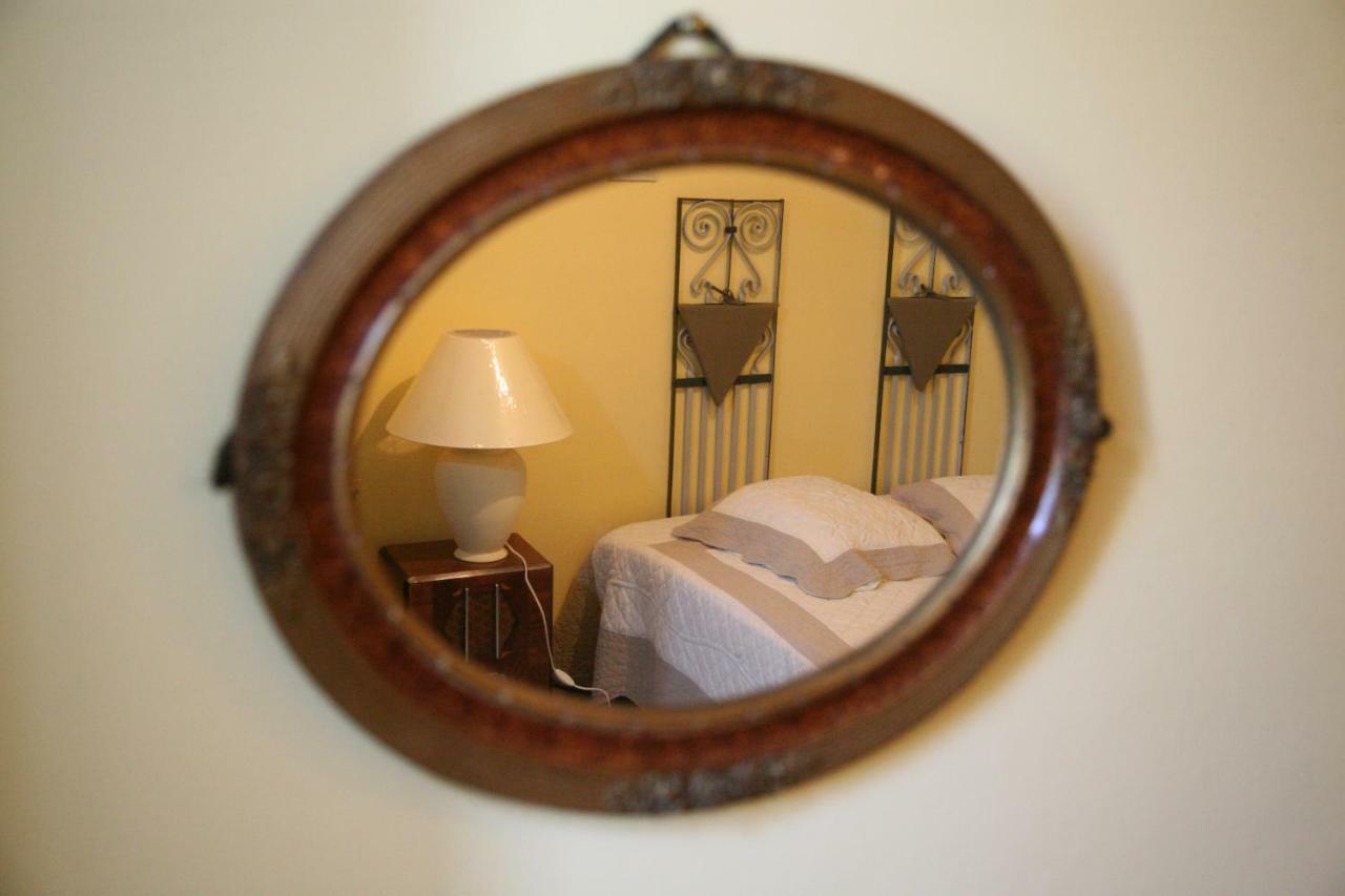 Les 4 Elements St Emilion Bed and Breakfast Branne  Buitenkant foto