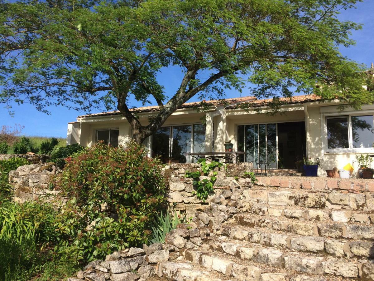 Les 4 Elements St Emilion Bed and Breakfast Branne  Buitenkant foto