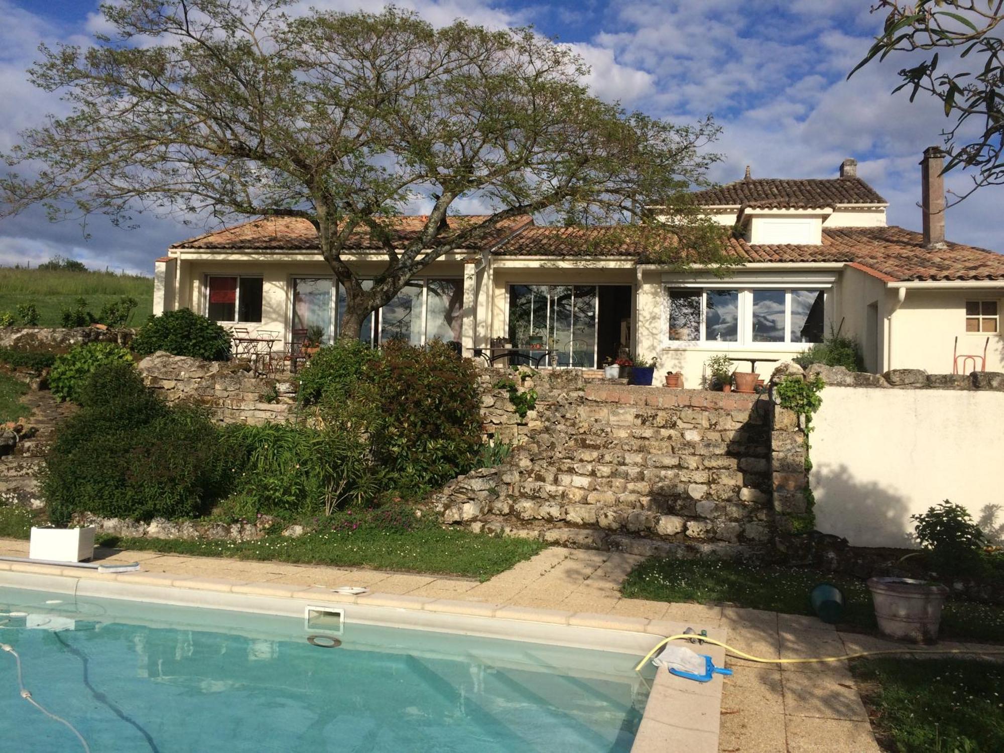 Les 4 Elements St Emilion Bed and Breakfast Branne  Buitenkant foto